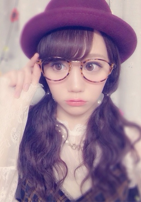 メガネが似合わない は嘘 ヘアスタイルを変えればあなたもメガネ美人になれます Cbk Magazine