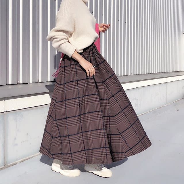 ボリューム感たっぷりなロングスカートできれいめに シンプルで女性らしいふんわりスカートコーデ7選 Cbk Magazine