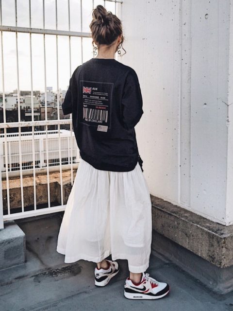 夏秋にぴったり！ワンポイントロングトップス女子会コーデに最適 大人のリラックス感漂う♪ロングトップスコーデで着心地の良い