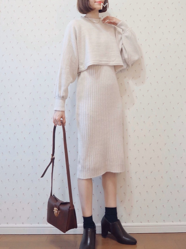 タイトスカートのセットアップ」なら即おしゃれ上級者に！ 色別