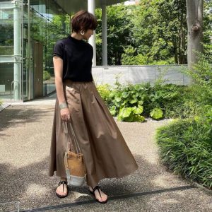 50代の夏服 普段着をカジュアルおしゃれに着るコツ 同世代モデルをお手本にしよう Cbk Magazine