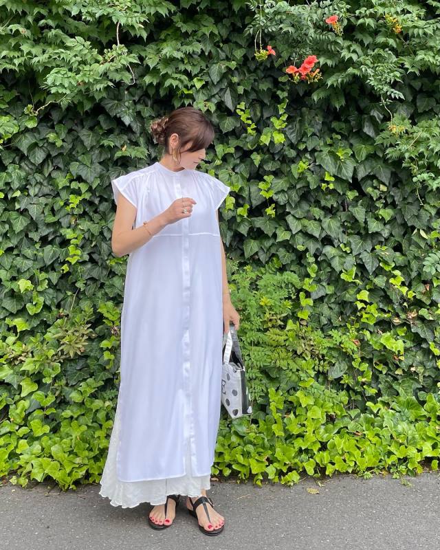 50代、森ガールはシンプルナチュラルへ。ふんわり心地いいコーデのポイント – #CBK magazine【公式】