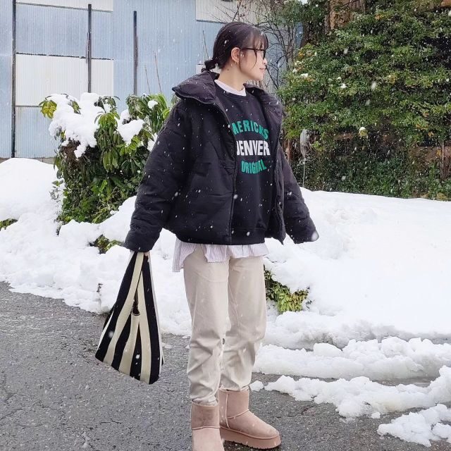 秋冬デートにぴったりムートン付きムートンブーツ女子会コーデ 今っぽいムートンブーツのコーデって？ 時代遅れにならない履き