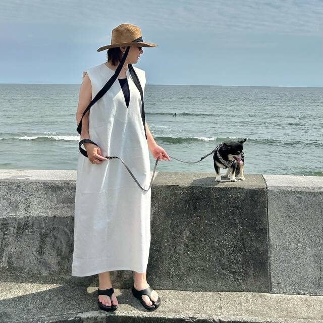 カジュアルコーデ♪【Dior】Alpha ビーチサンダル ビーチサンダル Dior(ディオール) メンズ - 海外通販のBUYMA