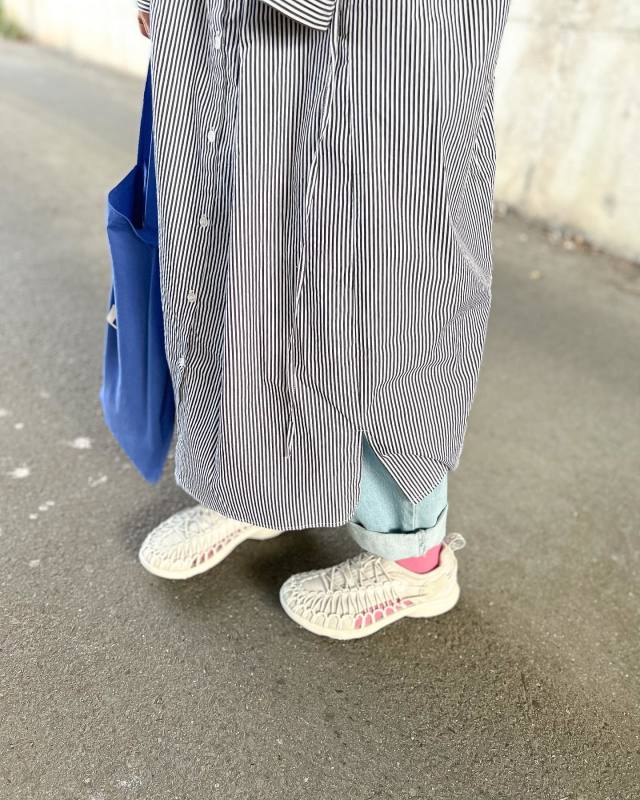 スポーツサンダル キーンサンダル靴下コーデ コーディネート キーン ヨギ KEENのサンダルは痛い サイズ感の注意点と人気モデルの選び方を徹底解説