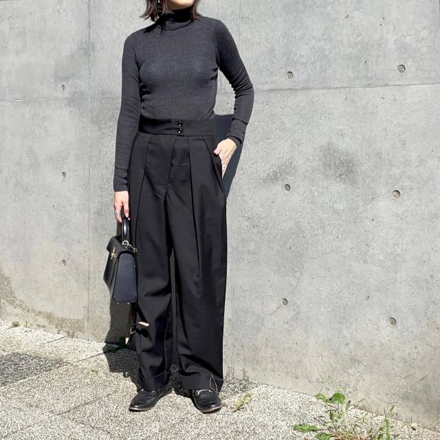 40代の黒ワイドパンツコーデ7選｜画像でわかる！ おしゃれな