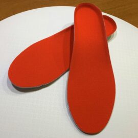 インソールとは｜画像でわかるファッション用語の意味 ／インソールとは？／インソールはどんなデザイン？／靴のインソール