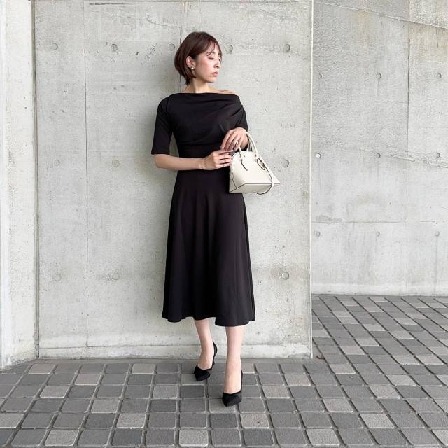 リトルブラックドレスとは｜画像でわかるファッション用語の意味 ／リトルブラックドレスとは？／リトルブラックドレスはどんなデザイン？／リトルブラックドレスはどんな服？