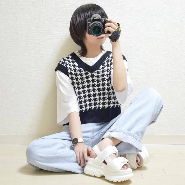 千鳥格子とは｜画像でわかるファッション用語の意味 ／千鳥格子とは？／千鳥格子はどんなデザイン？／千鳥格子はどんな柄？／千鳥格子の服（レディース）／千鳥格子のトップス