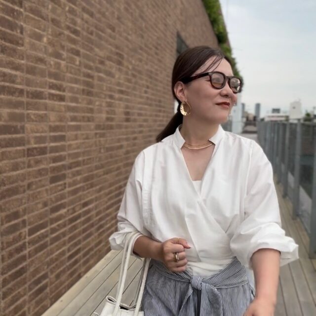 カジュアルなコーデに映える秋色のネックレス さりげなく大人を輝かす華奢見えビーズネックレス レディース