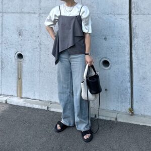 【40代の飲み会コーデ】動きやすくておしゃれ！ 飲み会に最適な大人コーデ