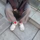 差し色は靴下でプラス！ シンプル服が一気にあか抜ける最強コーデ術【レディース】