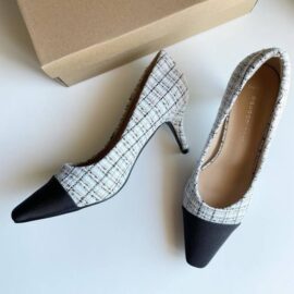 ツイードとは｜画像でわかるファッション用語の意味 ／ツイードとは？／ツイードはどんなデザイン？／ツイードのシューズ