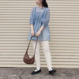 チュニックラインとは｜画像でわかるファッション用語の意味 ／チュニックラインとは？／チュニックラインはどんなデザイン？／チュニックラインの服（レディース）／チュニックラインのトップス