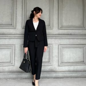 50代母親の高校卒業式の服装｜パンツスタイルで上品に決める！ 大人コーデ見本帳