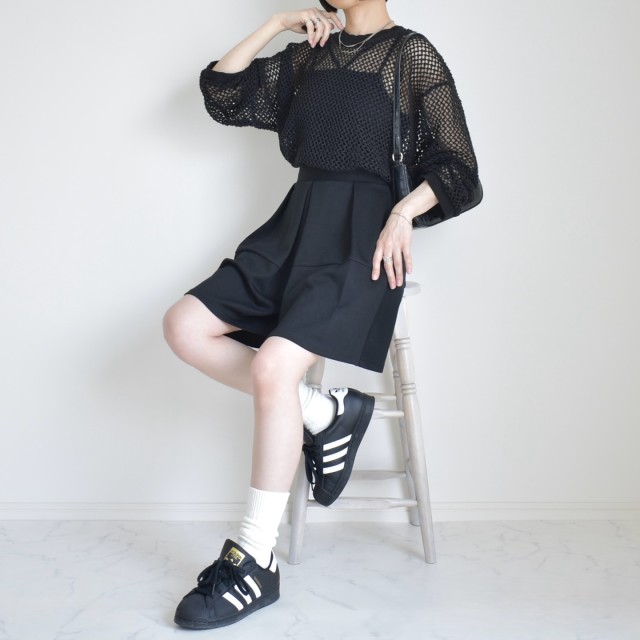 キュロットとは｜画像でわかるファッション用語の意味 ／キュロットとは？／キュロットはどんなデザイン？／キュロットのコーデ／キュロットパンツ