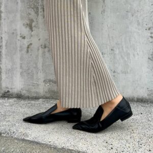 ドレスシューズとは｜画像でわかるファッション用語の意味 ／ドレスシューズとは？／ドレスシューズはどんなデザイン？／ドレスシューズ