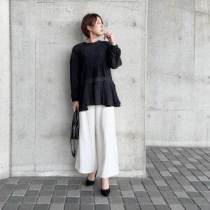 チュニックとは｜画像でわかるファッション用語の意味 ／チュニックとは？／チュニックはどんなデザイン？／チュニックの服（レディース）／チュニックのトップス