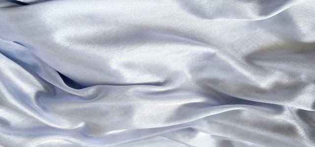 キュプラとは|画像でわかるファッション用語の意味 /キュプラとは?/キュプラはどんな素材?