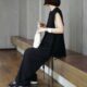観劇の服装にスニーカーはあり？ きれいめな大人の正解コーデ