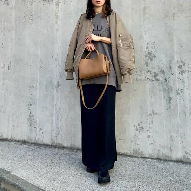 MA-1とは｜画像でわかるファッション用語の意味 ／MA-1とは？／MA-1はどんなデザイン？／MA-1の服（レディース）／MA-1のアウター