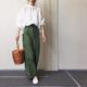 カーキを着るとダサい？ 地味見えの原因とおしゃれに見せるテクニック3選